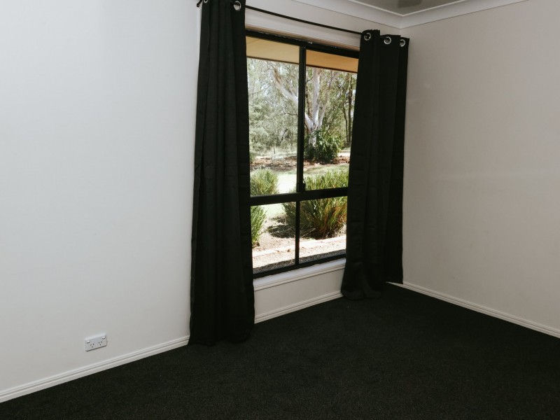 408 Hamilton Road, Nanango QLD 4615