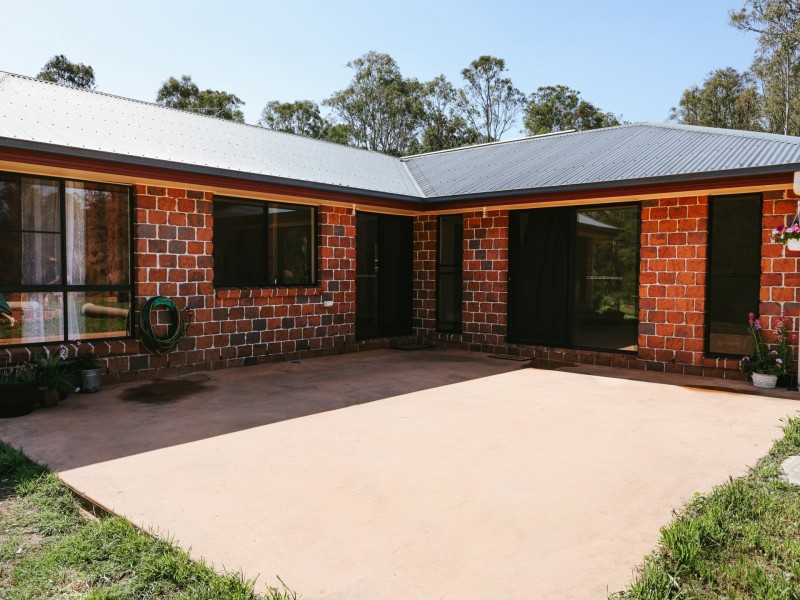 408 Hamilton Road, Nanango QLD 4615