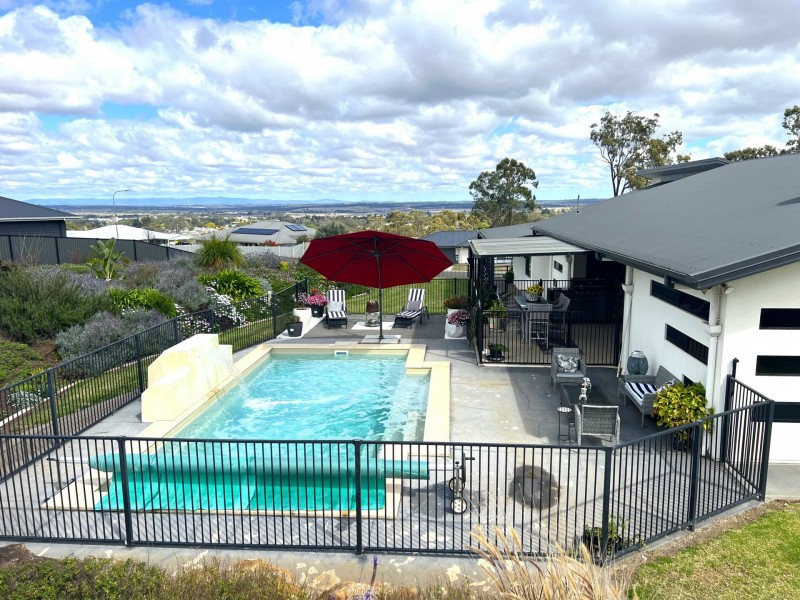64 Webster Street, Kingaroy QLD 4610