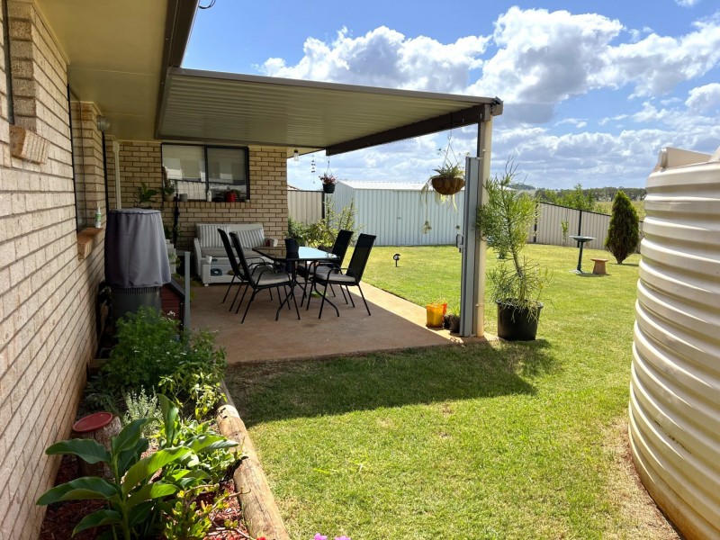 40 Frangipani Drive, Kingaroy QLD 4610