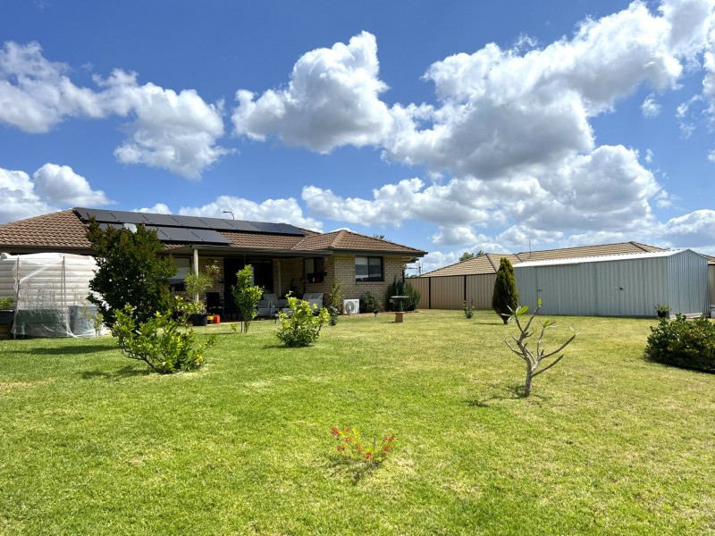 40 Frangipani Drive, Kingaroy QLD 4610