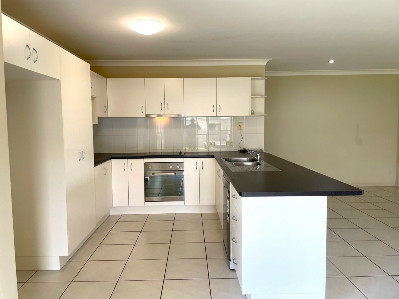 27 Banksia Drive, Kingaroy QLD 4610
