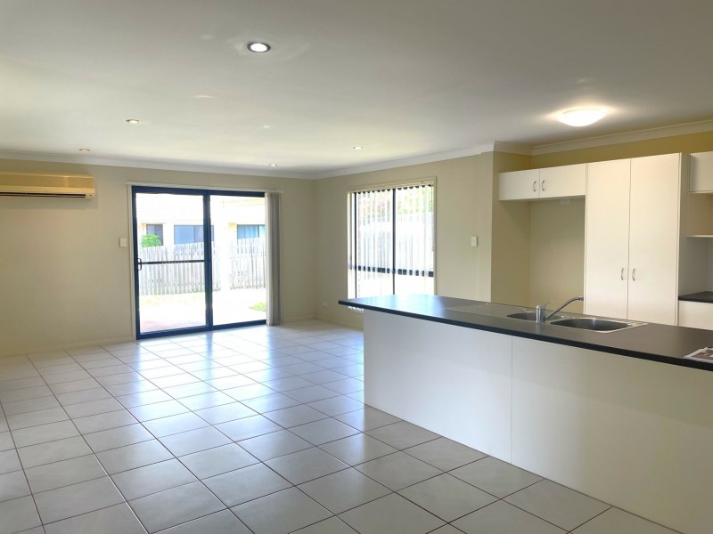 27 Banksia Drive, Kingaroy QLD 4610