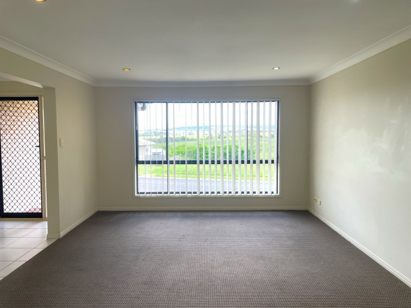 27 Banksia Drive, Kingaroy QLD 4610