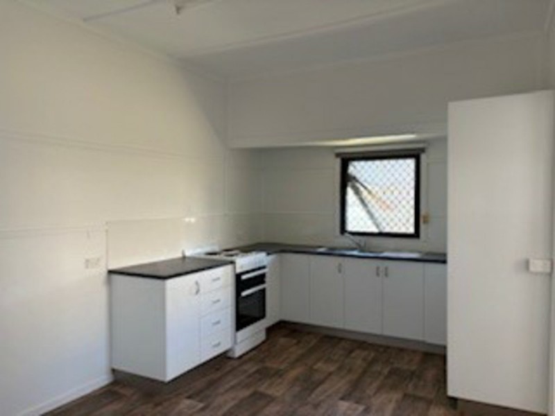 1 Clark Close, Kingaroy QLD 4610