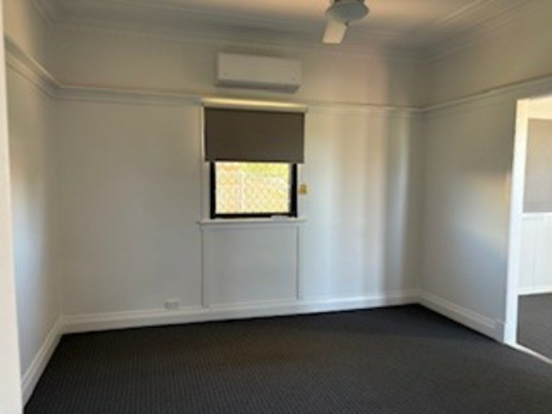 1 Clark Close, Kingaroy QLD 4610