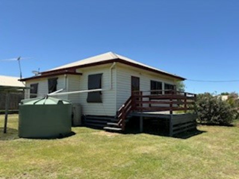 1 Clark Close, Kingaroy QLD 4610