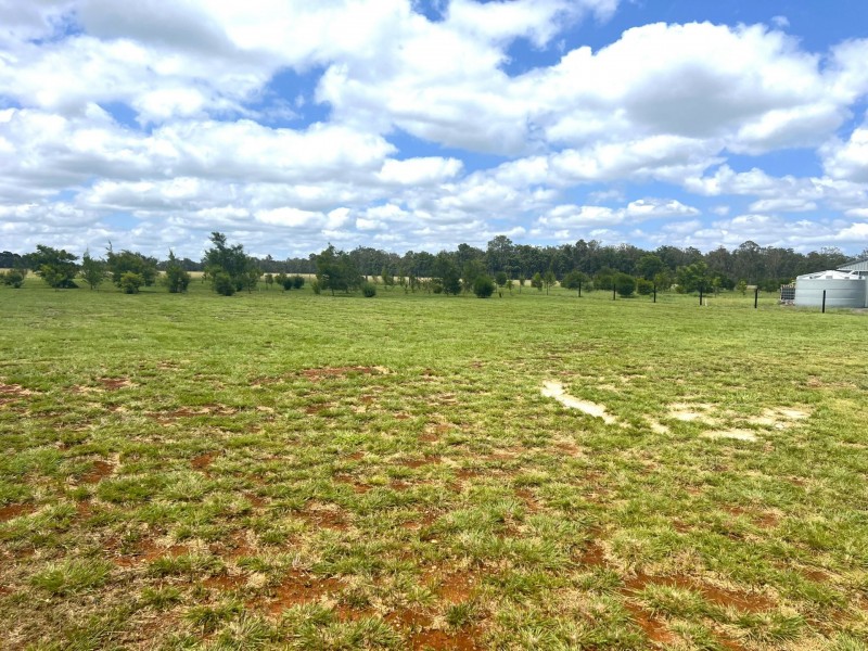 94-96 Premier Drive, Kingaroy QLD 4610