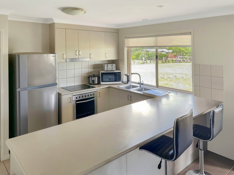 30-32 Premier Drive, Kingaroy QLD 4610