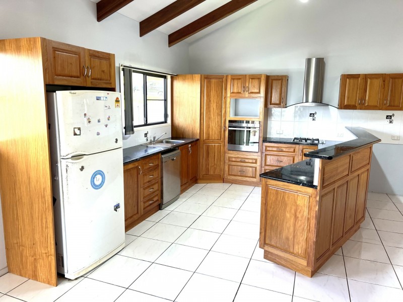 1 Adermann Drive, Kingaroy QLD 4610