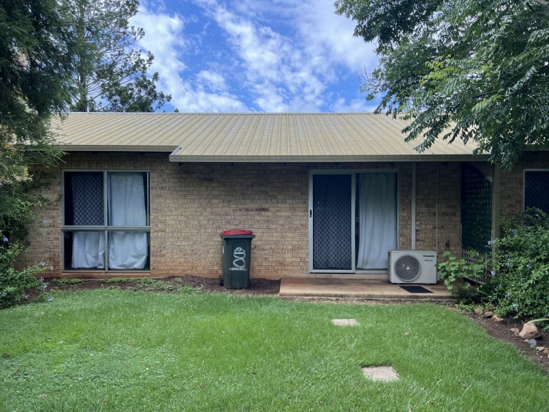 Unit 8/88 Walter Road, Kingaroy QLD 4610