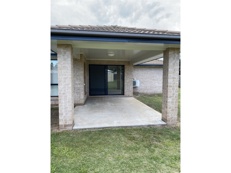 17 Oasis Drive, Kingaroy QLD 4610
