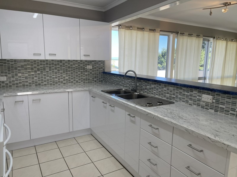 1 Neville Place, Kingaroy QLD 4610