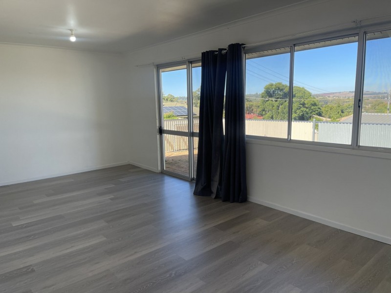 1 Neville Place, Kingaroy QLD 4610