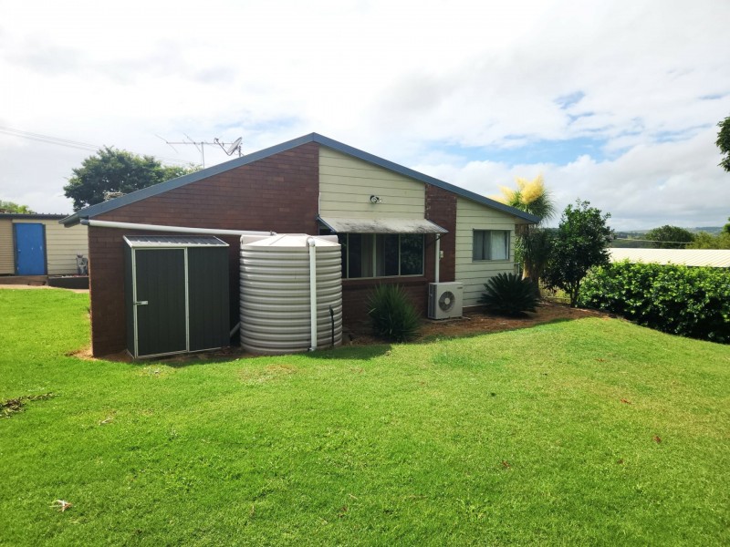 1 Neville Place, Kingaroy QLD 4610