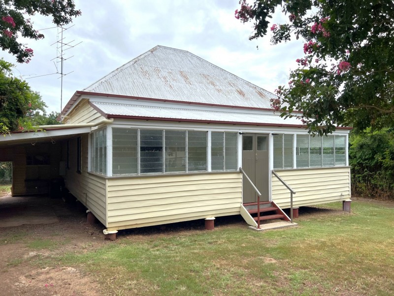 83 Pring st, Wondai QLD 4606