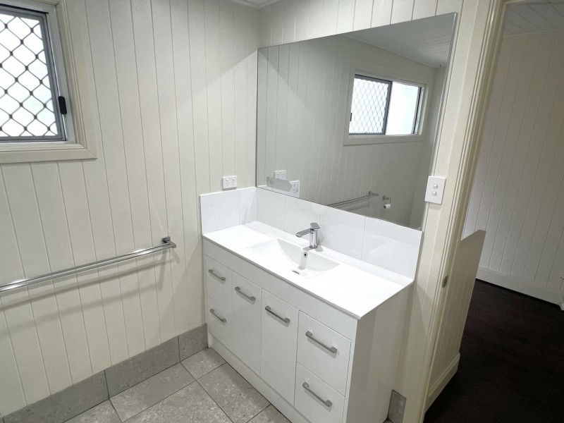 83 Pring st, Wondai QLD 4606