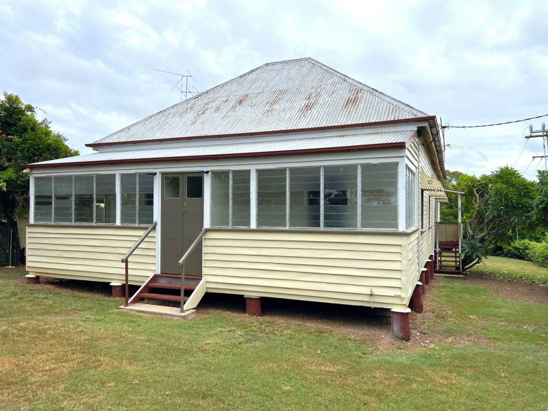 83 Pring st, Wondai QLD 4606