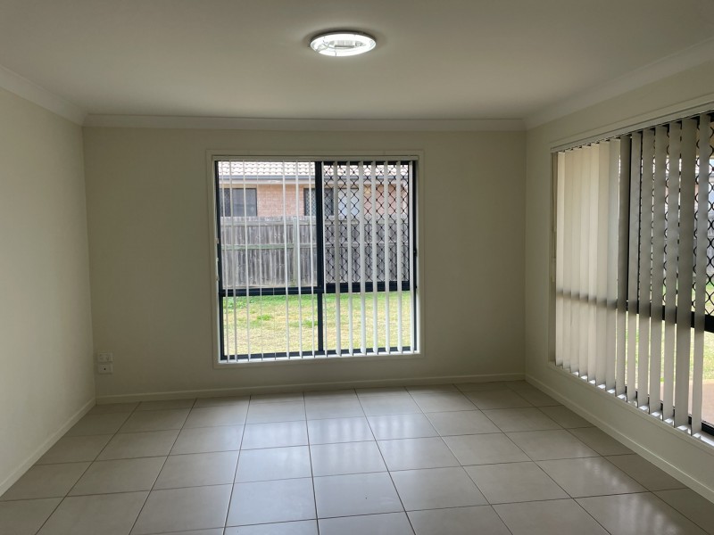 6 Oasis Drive, Kingaroy QLD 4610