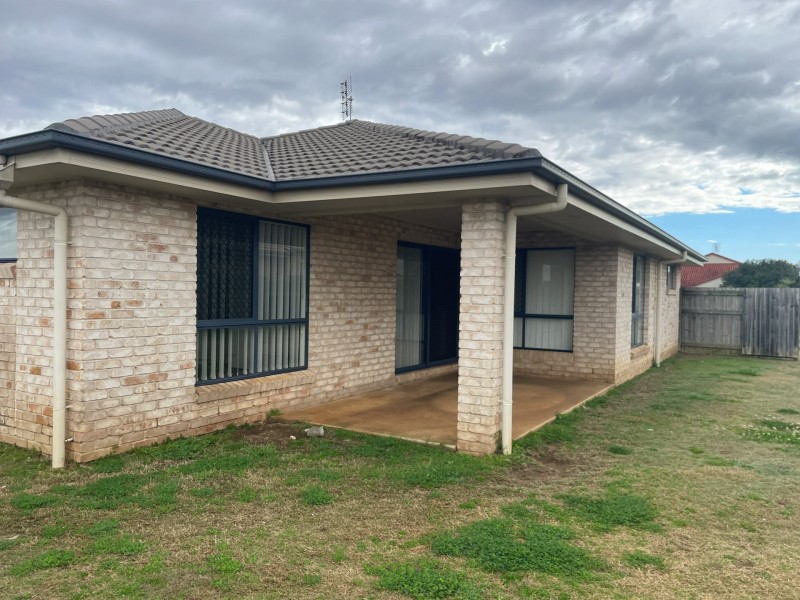 6 Oasis Drive, Kingaroy QLD 4610