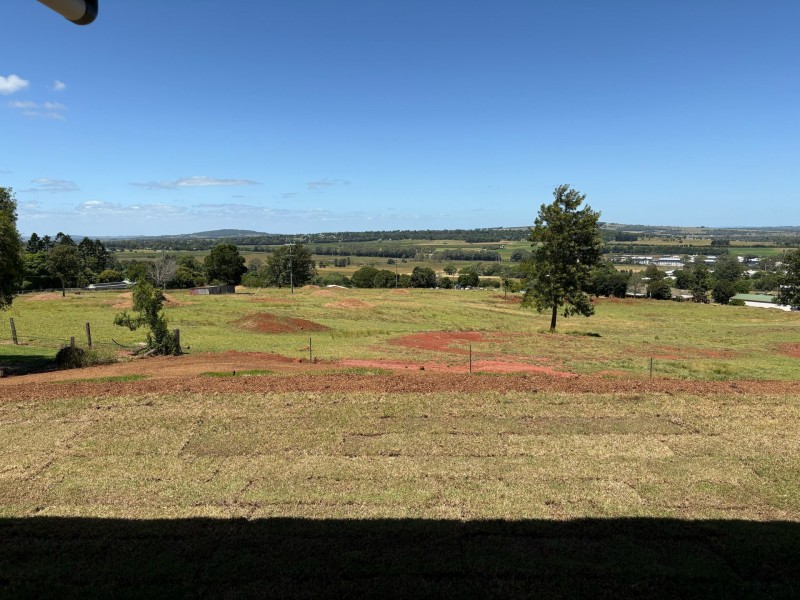 6 Bunya Drive, Kingaroy QLD 4610