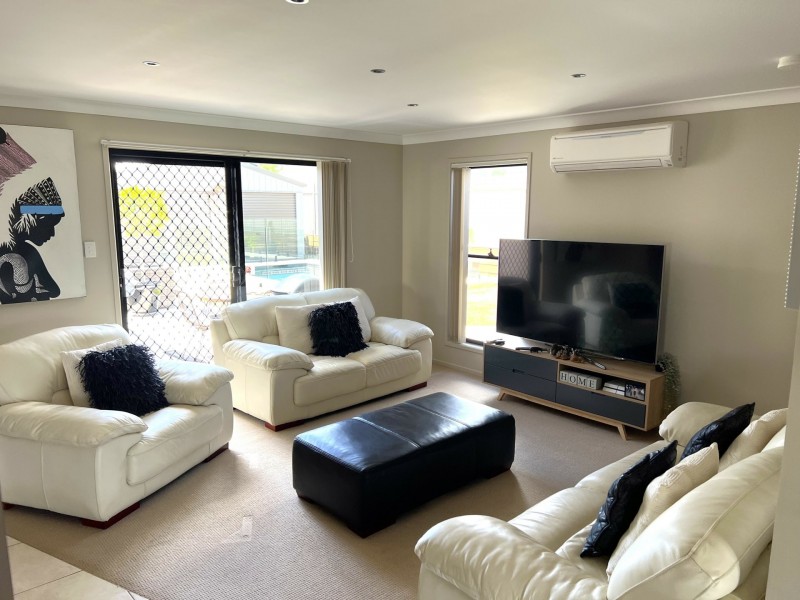 37 Hillview Parade, Kingaroy QLD 4610