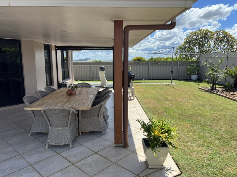 37 Hillview Parade, Kingaroy QLD 4610