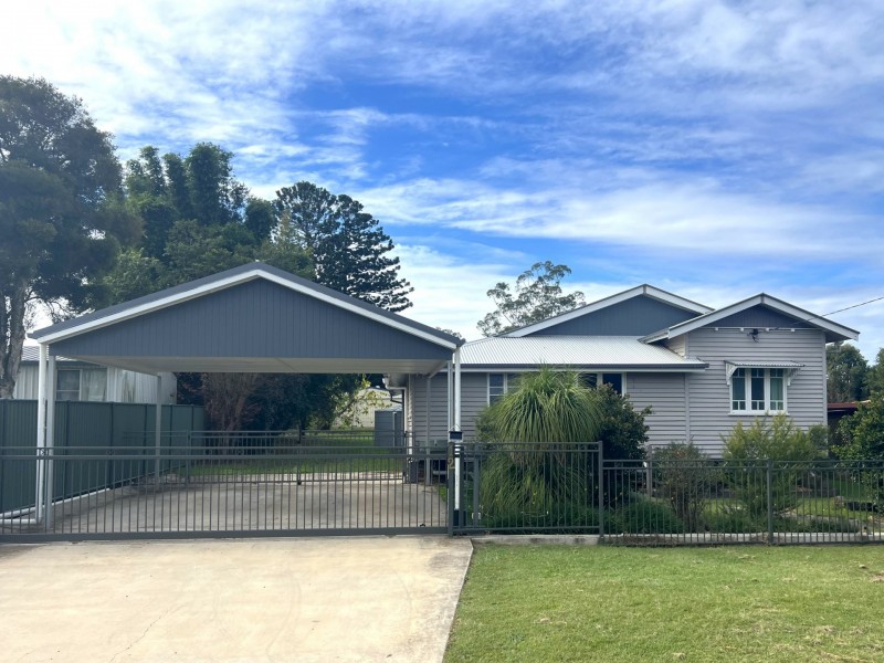 12 Thorn Street, Kingaroy QLD 4610