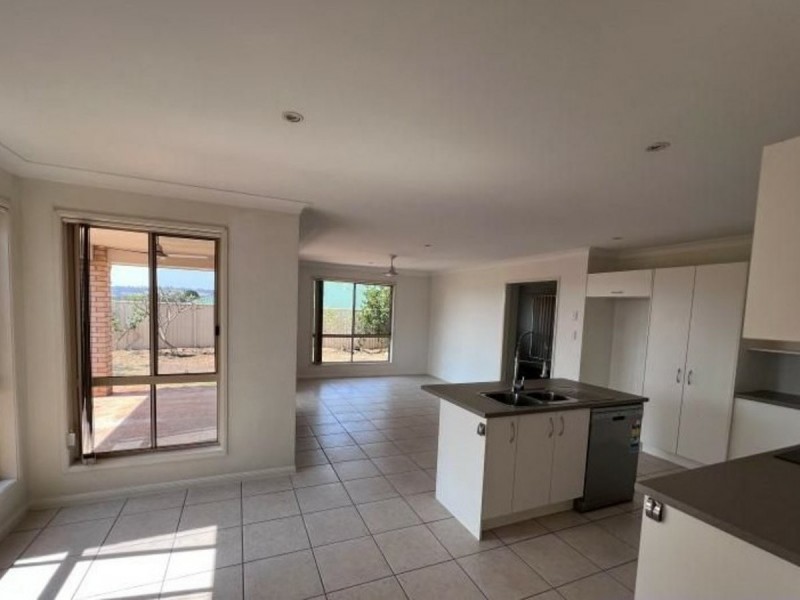 3 Frangipani Dr, Kingaroy QLD 4610
