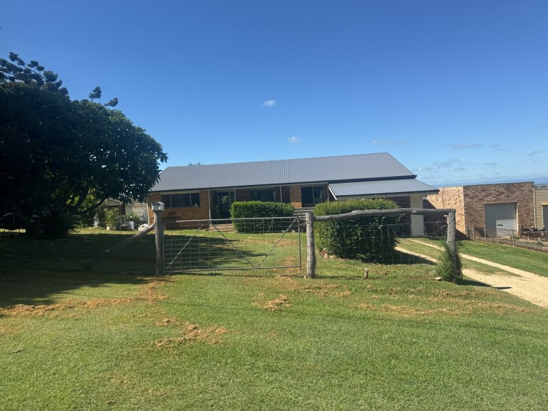 26-28 Moonya St, Kingaroy QLD 4610