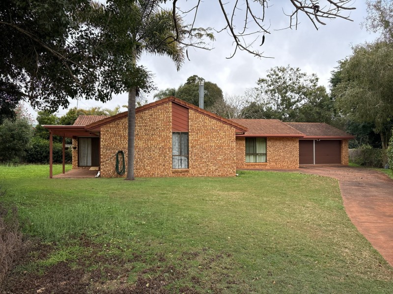 7 Cowie Drive, Kingaroy QLD 4610