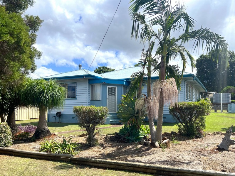 18 Carinya Street, Kingaroy QLD 4610