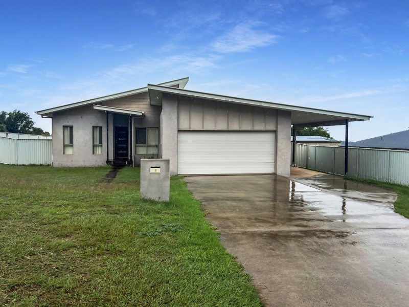 1 Sharon Crescent, Kingaroy QLD 4610