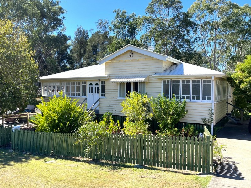 102 Wickham Street, Nanango QLD 4615