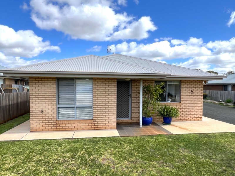 5 Marquis Street, Memerambi QLD 4610