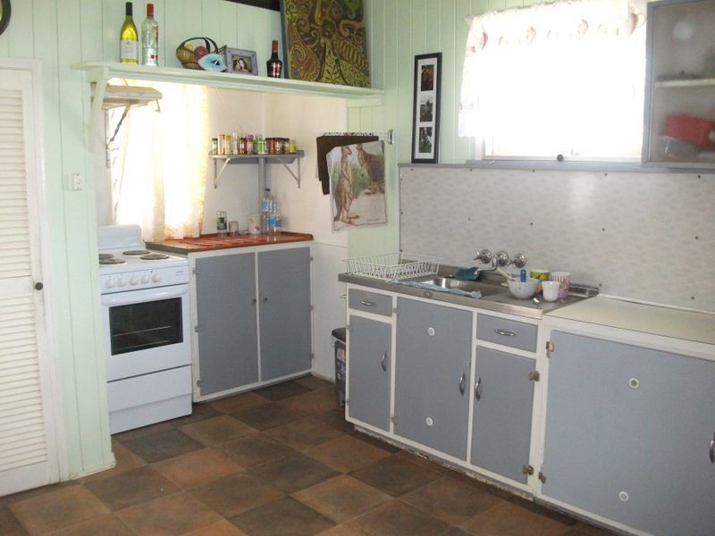 10 Reen Street, Kingaroy QLD 4610