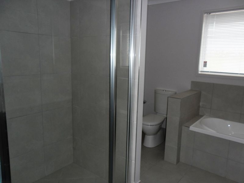 18 – 20 Rosella Parade, Kingaroy QLD 4610