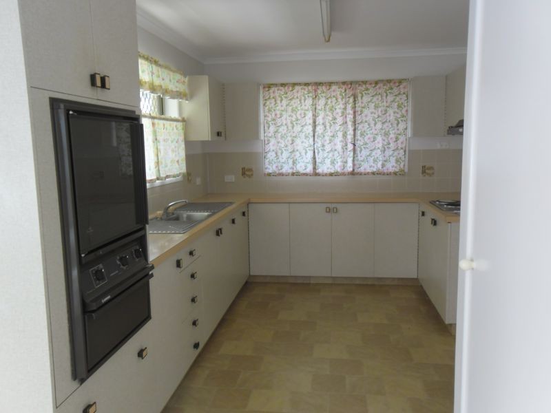 15 Kent Street, Wondai QLD 4606