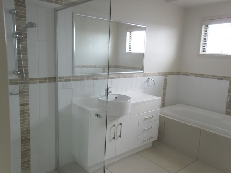 6-8 Peregrine Drive, Kingaroy QLD 4610