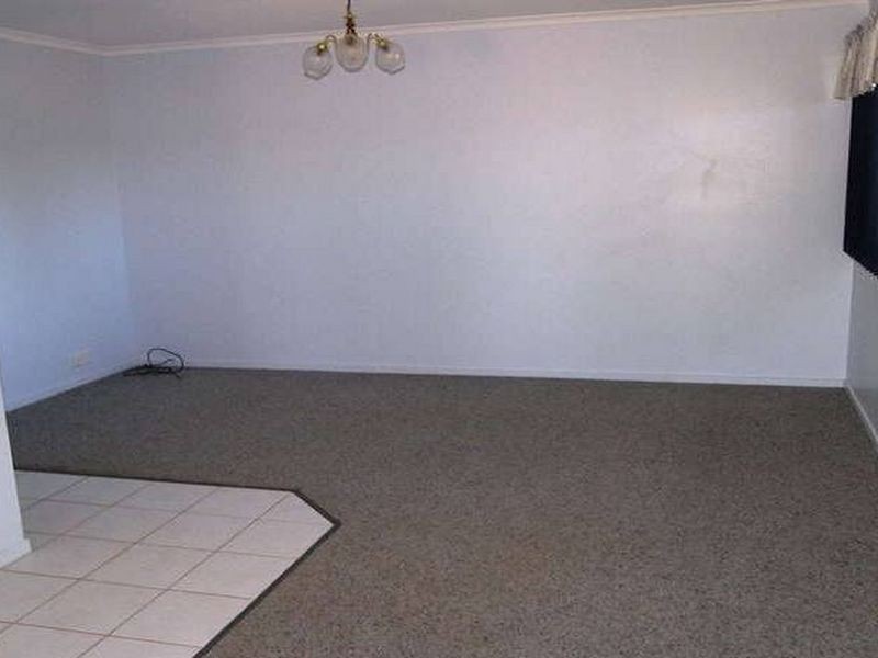 15 Windsor Circle, Kingaroy QLD 4610