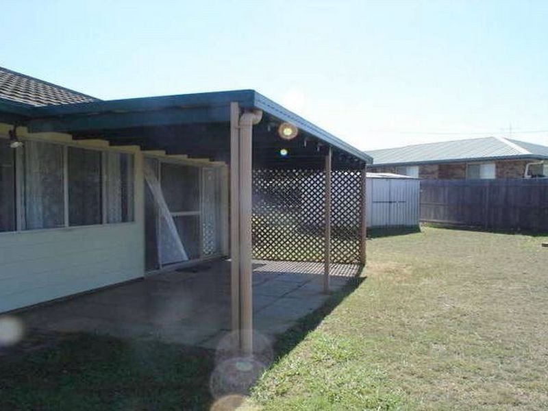 15 Windsor Circle, Kingaroy QLD 4610