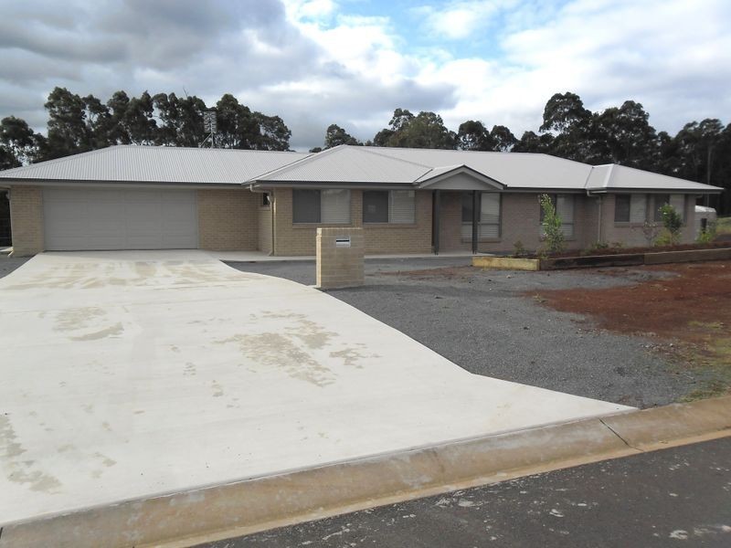 61 Lorikeet Circuit, Kingaroy QLD 4610