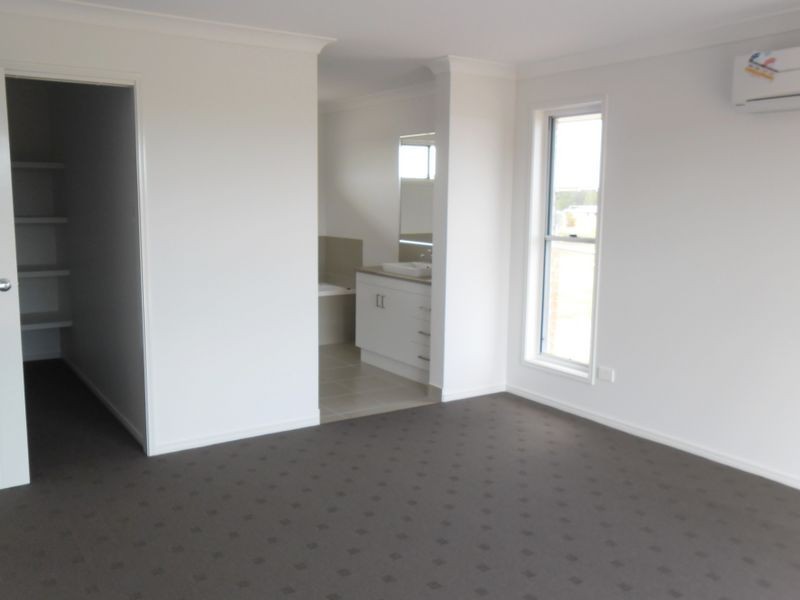 94 Rosella Parade, Kingaroy QLD 4610