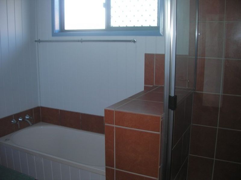 2/4 Summers Court, Kingaroy QLD 4610