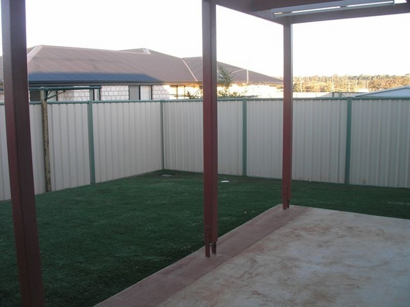 2/4 Summers Court, Kingaroy QLD 4610
