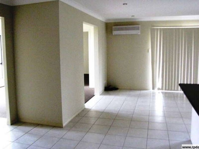 27 Banksia Drive, Kingaroy QLD 4610