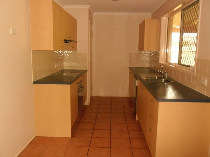 27 Bottlebrush Street, Kingaroy QLD 4610