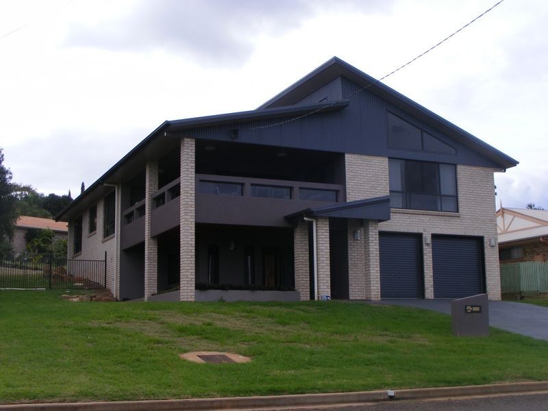 46 Adermann Drive, Kingaroy QLD 4610