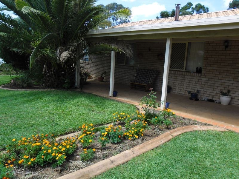 13 Martin Place, Kingaroy QLD 4610