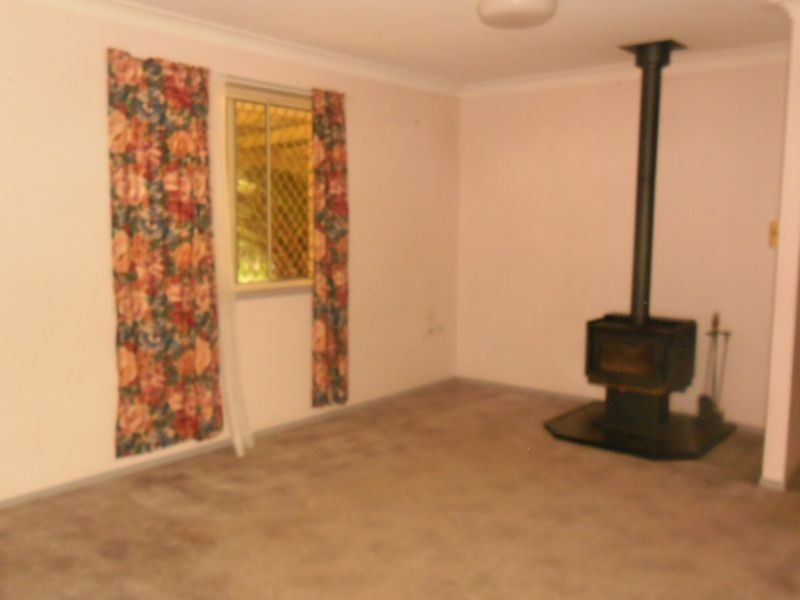 13 Martin Place, Kingaroy QLD 4610